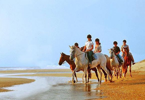 Montar a caballo en las playas de Messanges